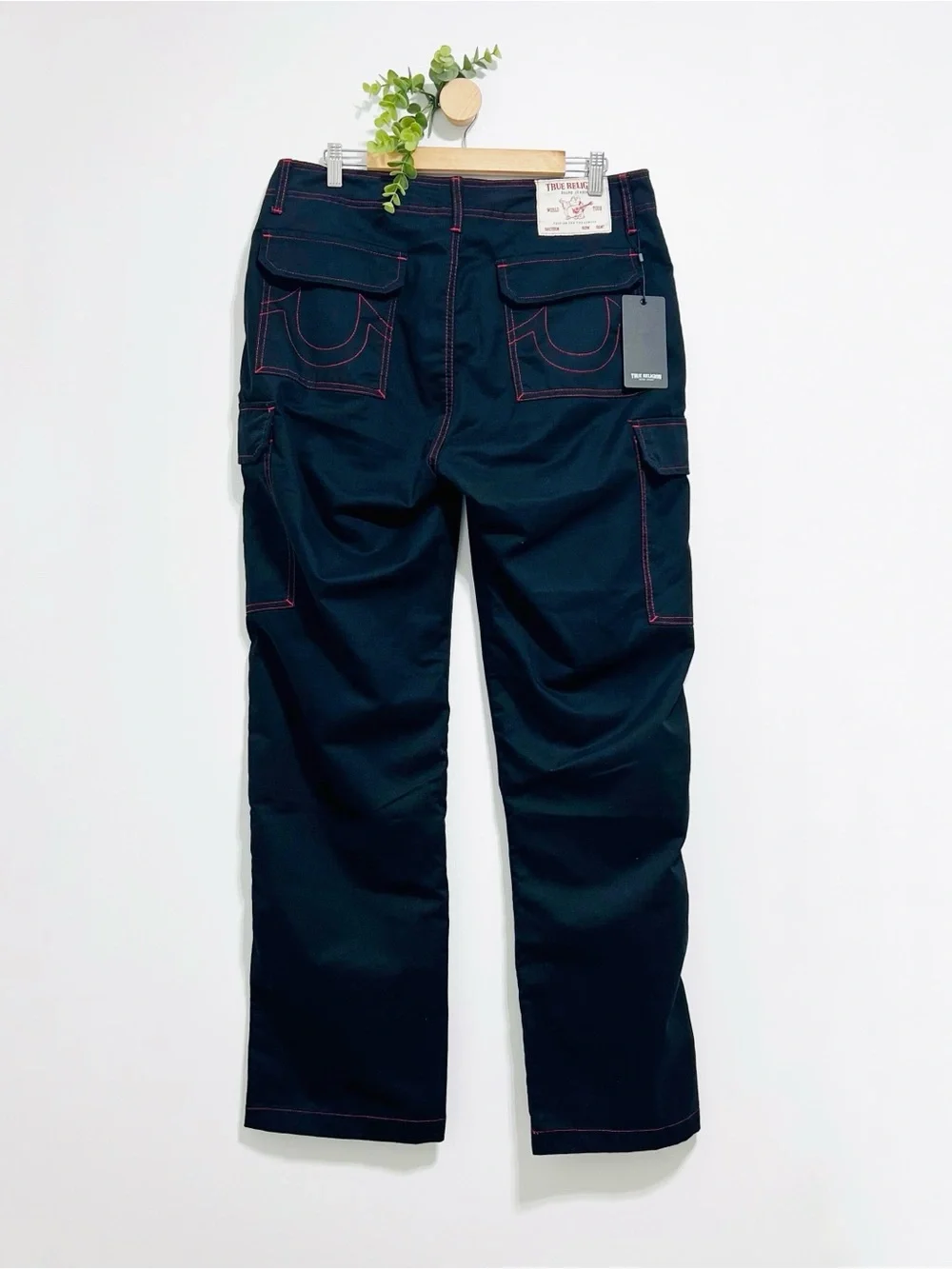 True Religion NWT Jet Black / TR-V Red Relaxed Grunge Cargo Pants